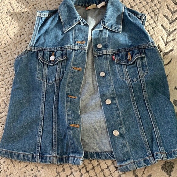 Levi’s Demin Vest - Picture 1 of 1